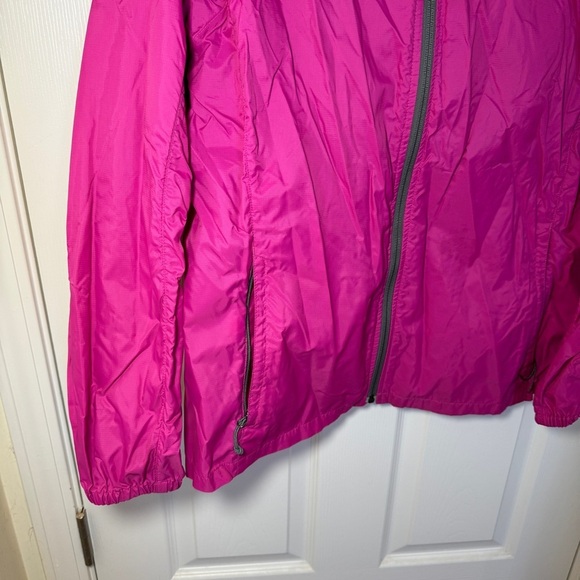 Hot pink Eddie Bauer rain jacket - Picture 4 of 8